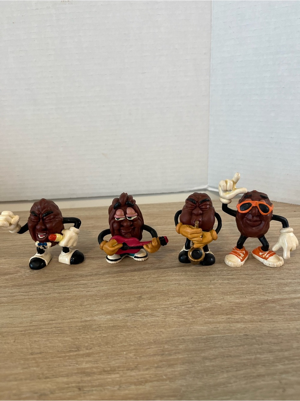 California Raisin Band Mini Figures Set - Brown Collectible